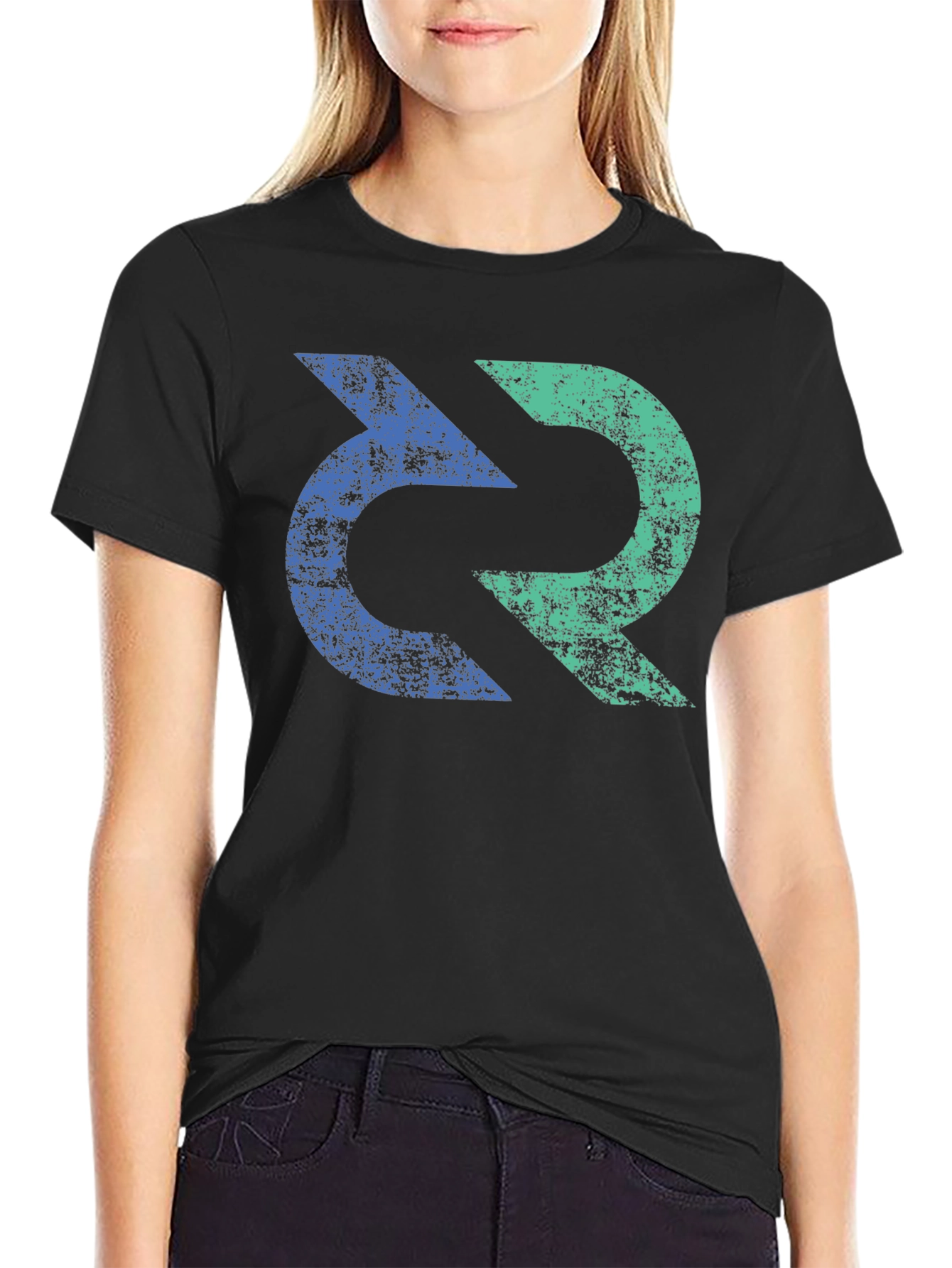 Dual Color Arrow Graphic Tee - Modern Style
