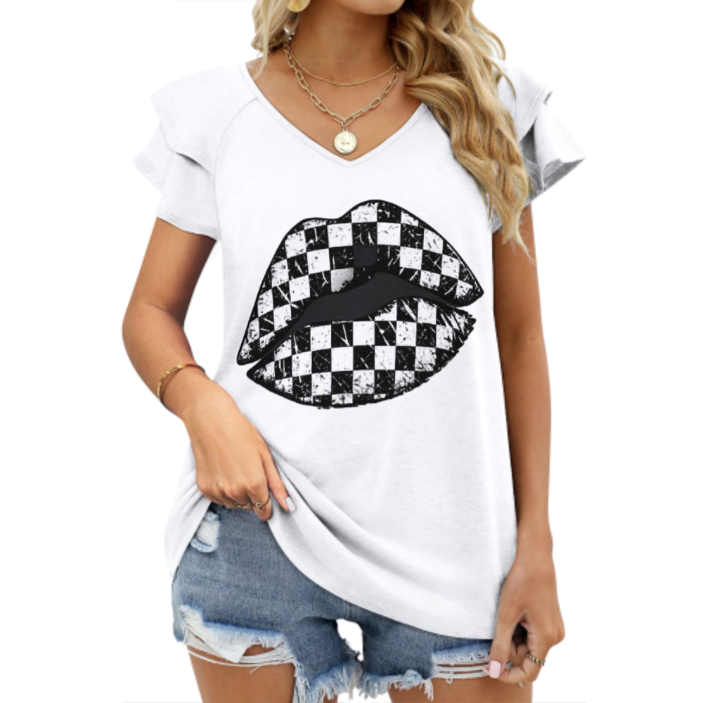 Checkerboard Lips Graphic Tee – Retro Grunge Aesthetic Fashion Shirt for Women(z862)