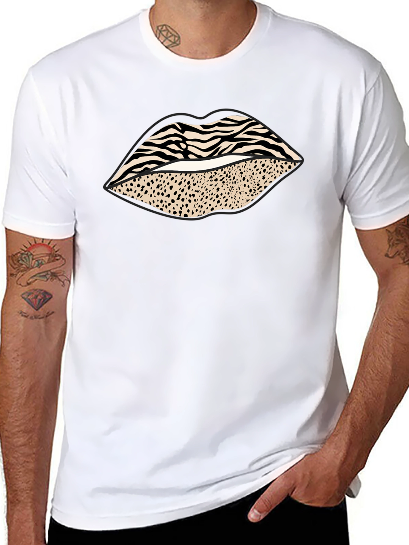 Animal Print Lips Graphic Tee - Stylish Casual Wear