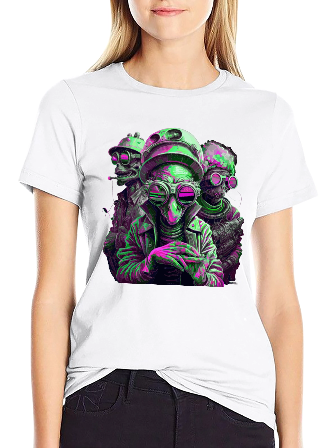 Steampunk Alien T-Shirt - Retro Sci-Fi Design