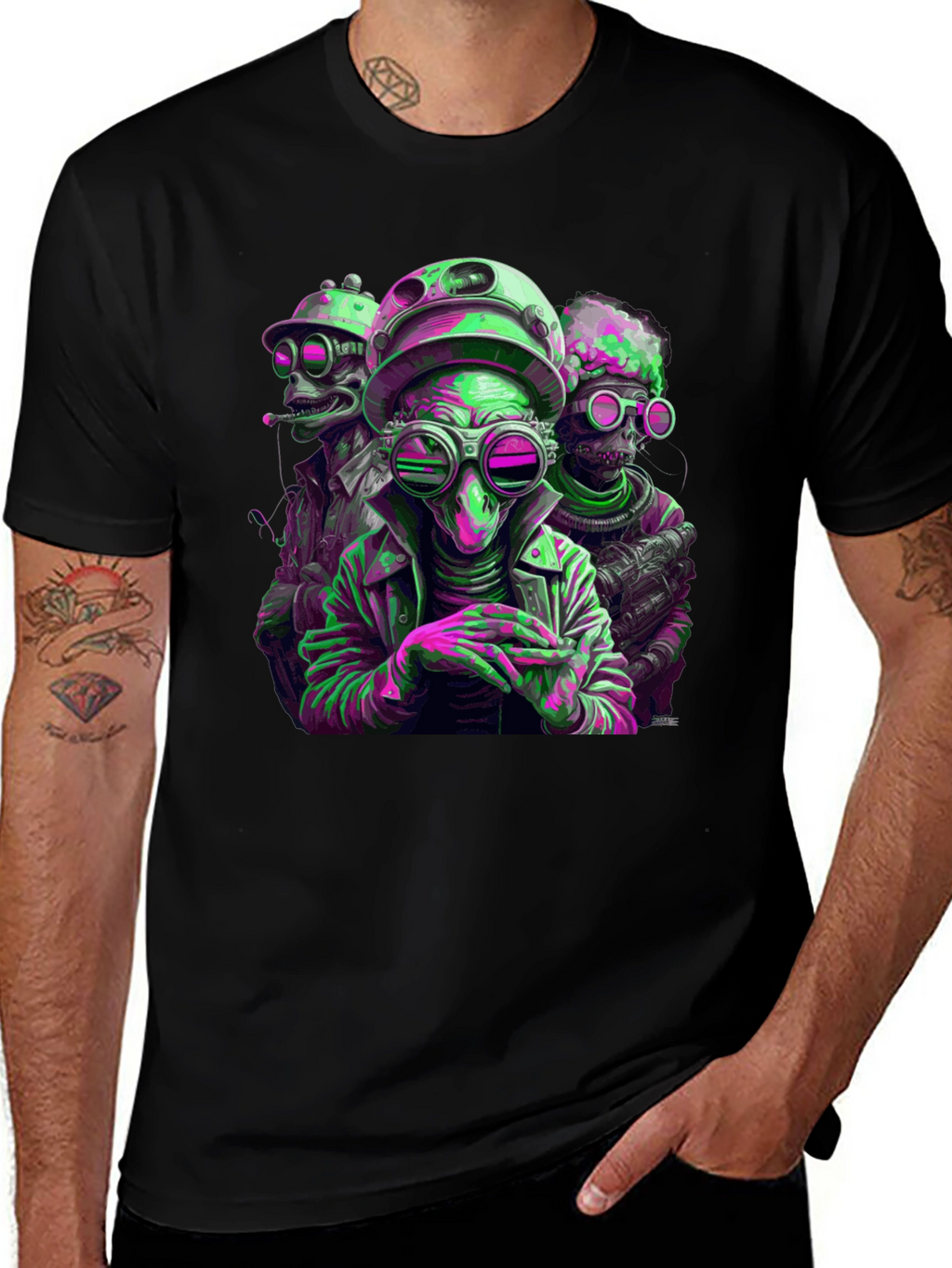 Steampunk Alien T-Shirt - Retro Sci-Fi Design