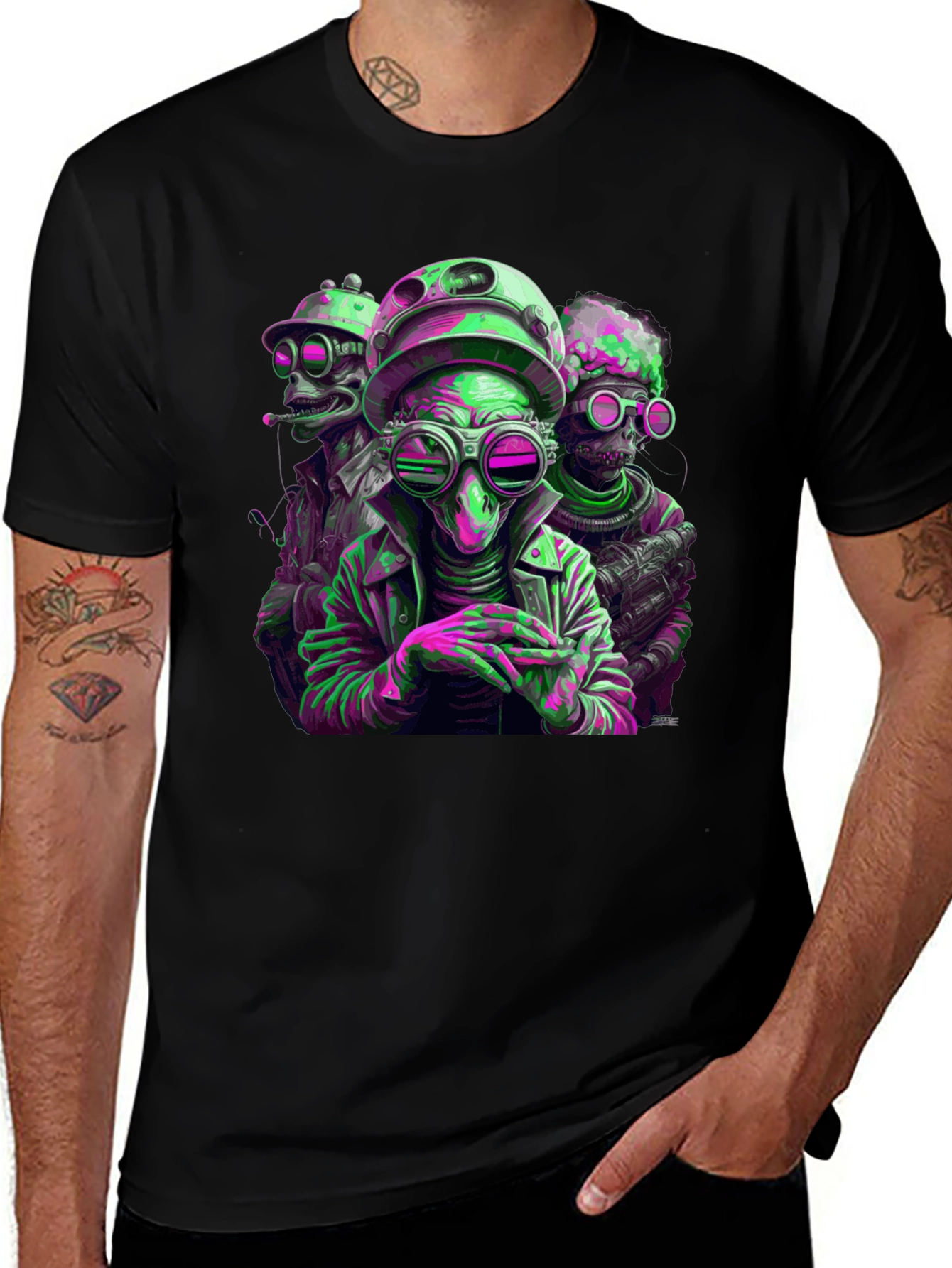 Steampunk Alien T-Shirt - Retro Sci-Fi Design