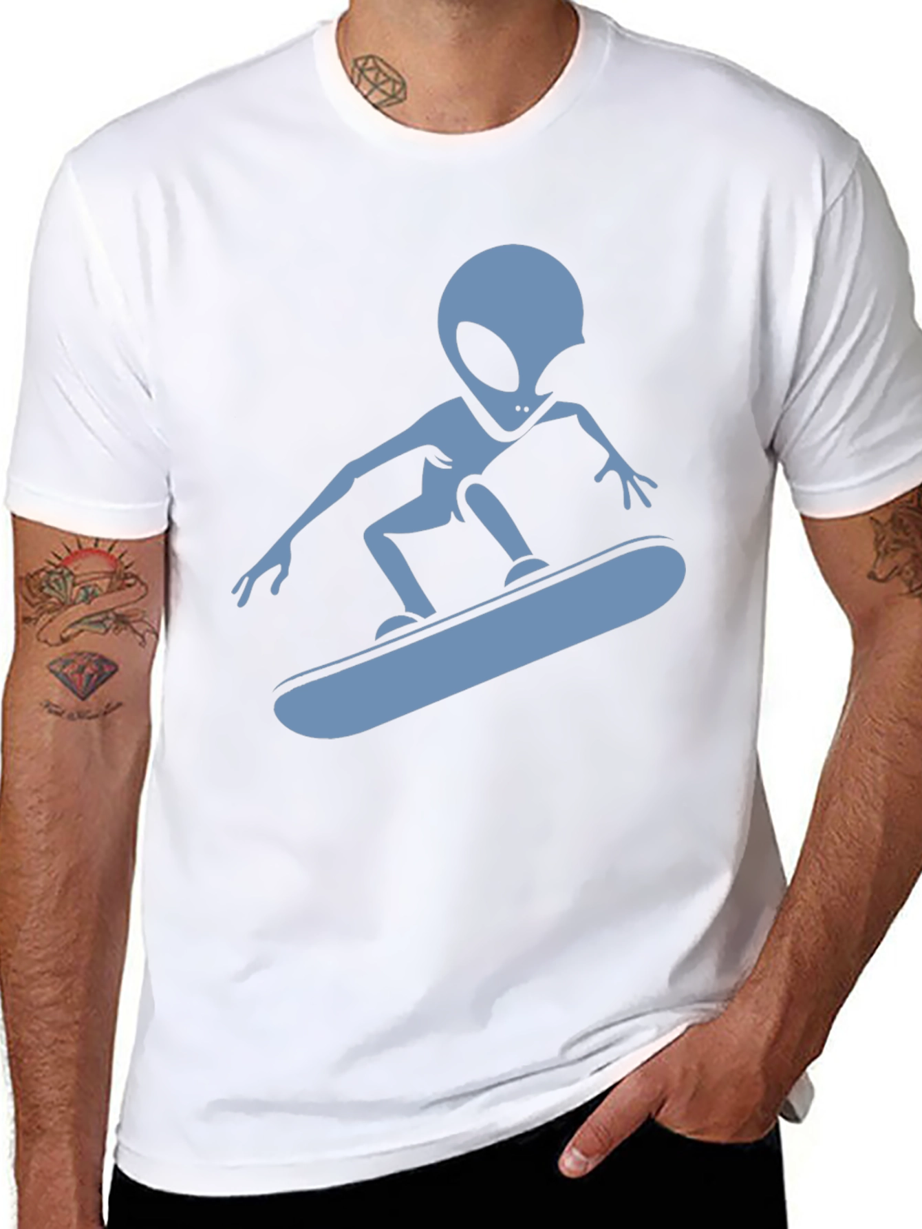 Skateboarding Alien Graphic T-Shirt - Black Cotton Tee