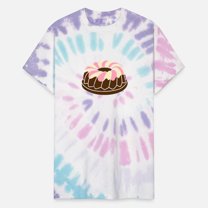 A ring cake with icing