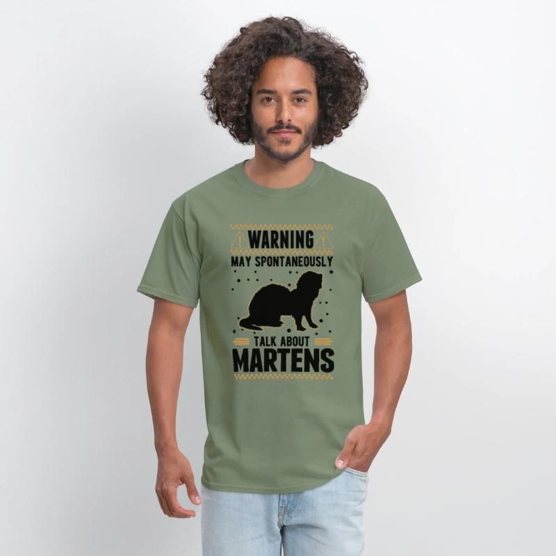 Alert Marten Mink Badger Pine