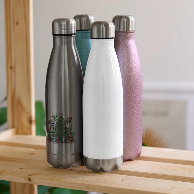 Aliens decorate Christmas tree