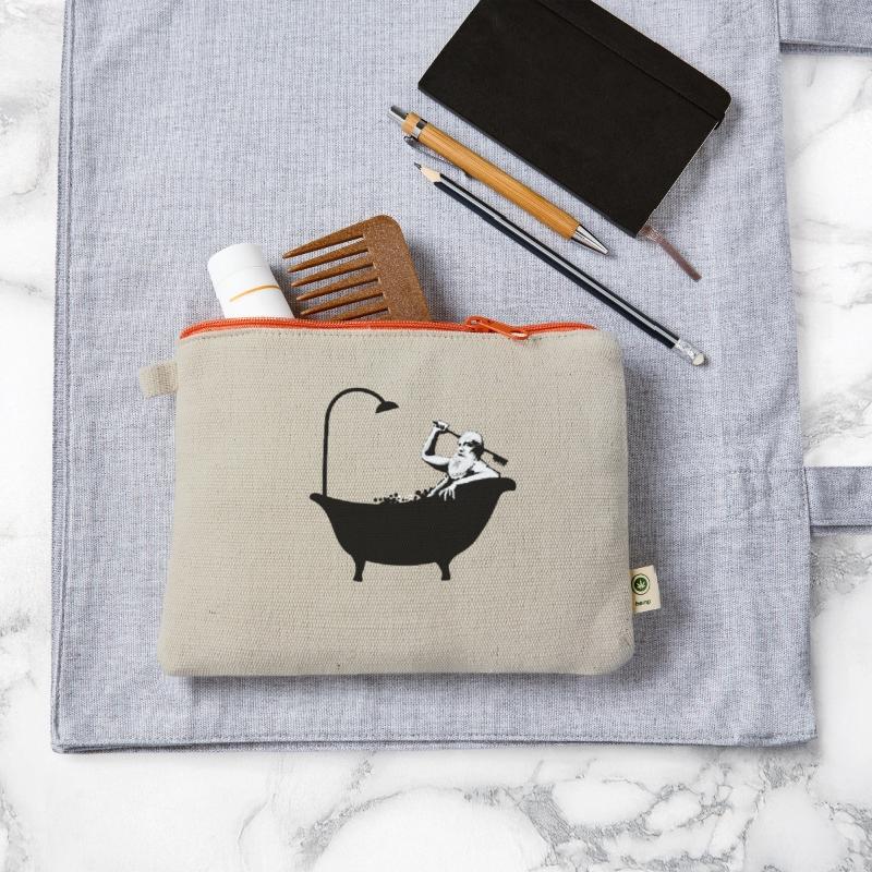 Banksy - Grandpa in the bathtub