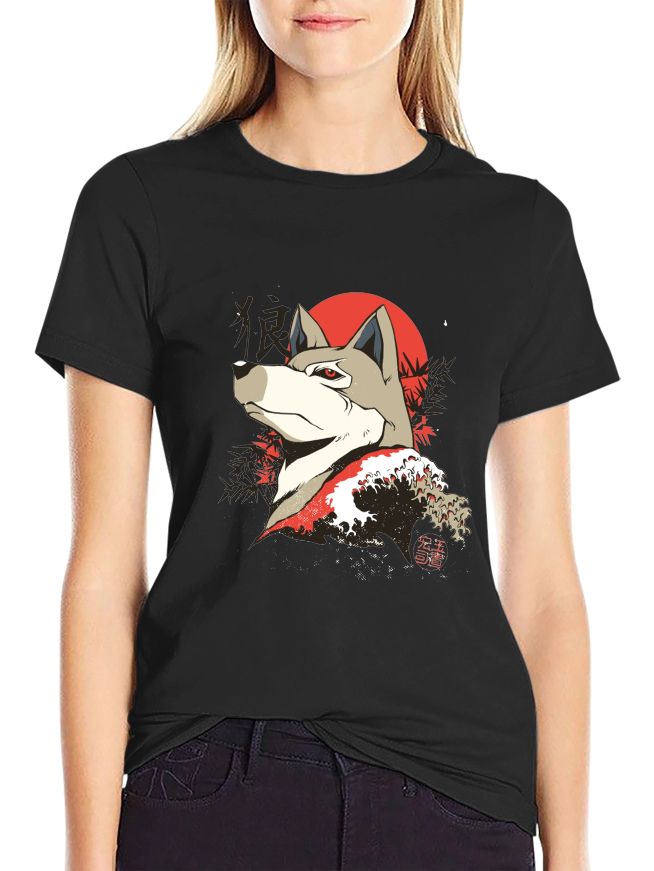 Japanese Wolf Graphic Tee - Unique Design
